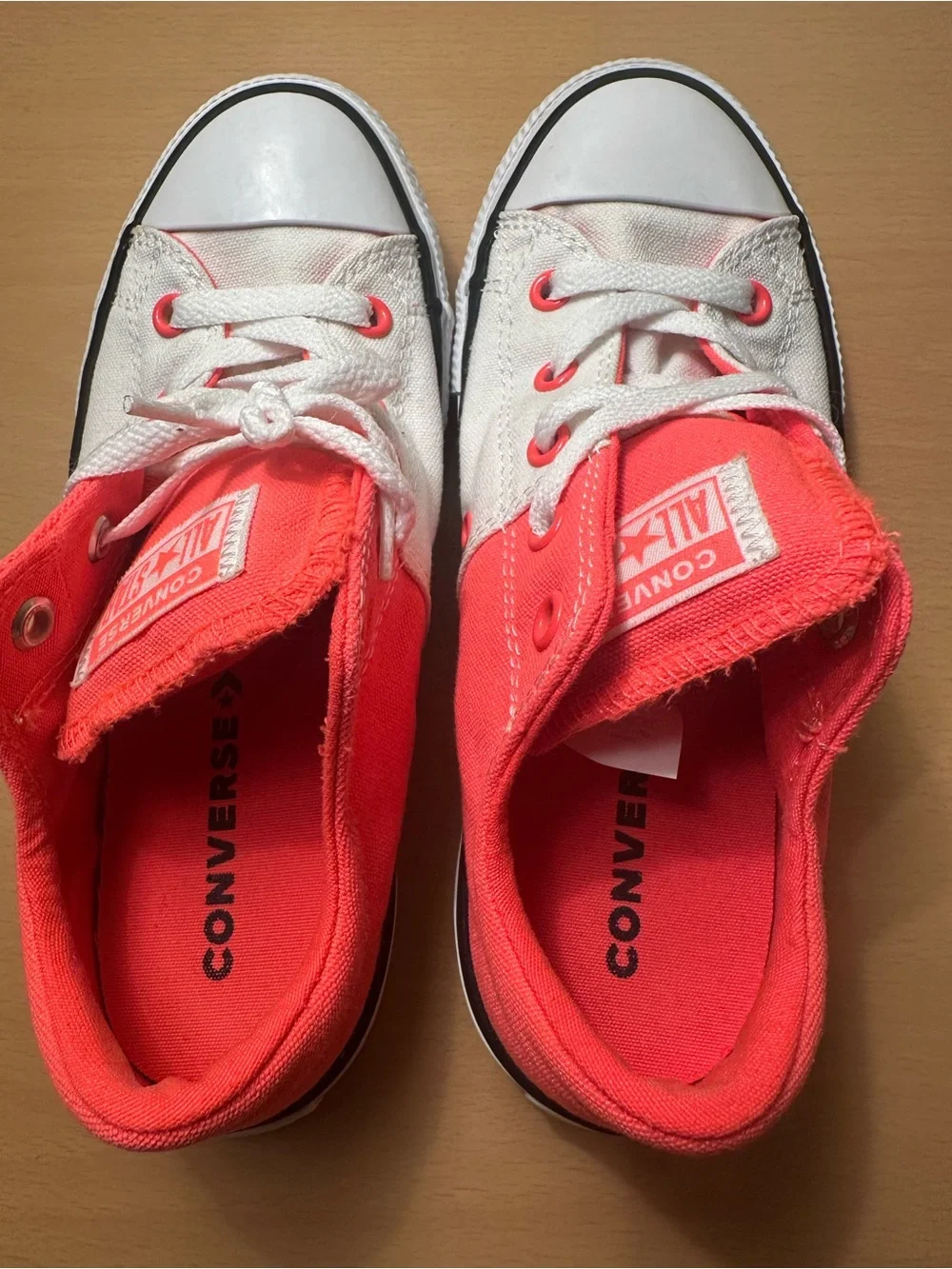 Converse Girls’ CTAS Madison OX White/Hot Punch/Black Shoes Size 2 658106F